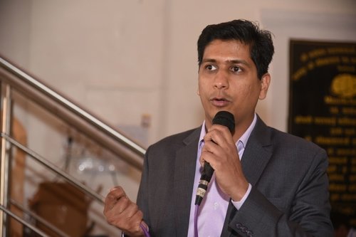 Dr. Ajay Kothari|Dr. Ajay Kothari - Spine Surgeon|Shivaji Nagar,Pune