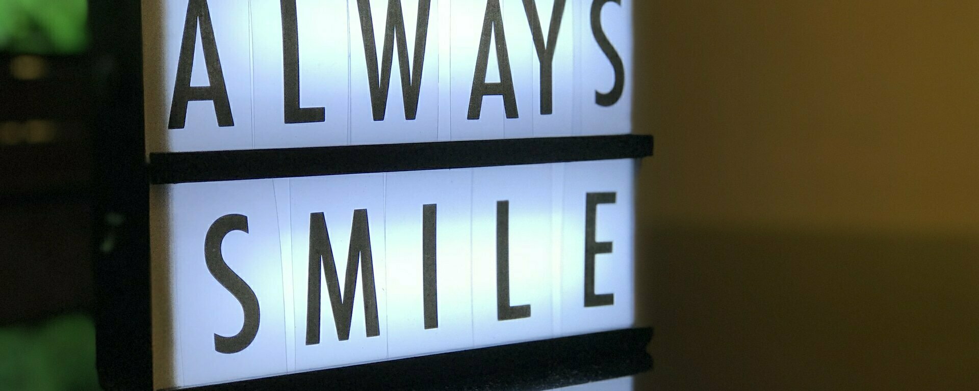 Banner 4 of Sparkle smiles