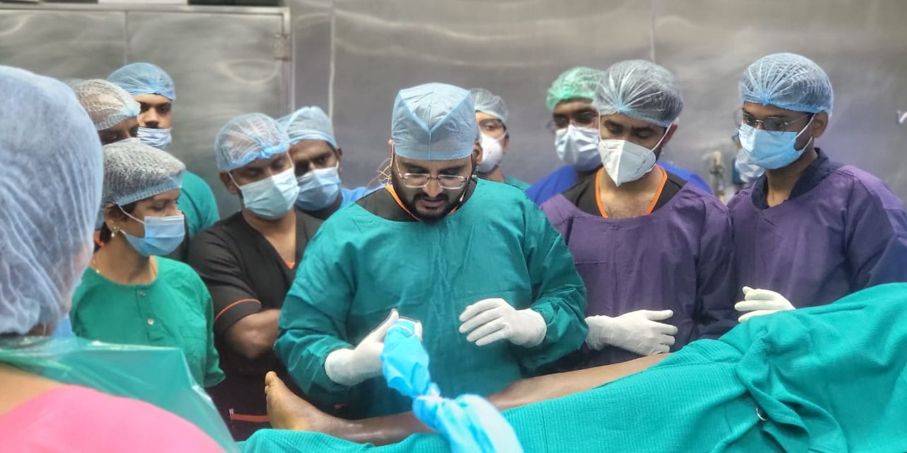 Dr. Maunil Ajay Bhuta - banner photos