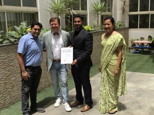 Photo : Ivory Dental Clinic