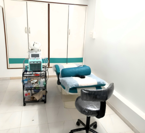Procedure Room - Dr. Soman Skin and Spine CliniC
