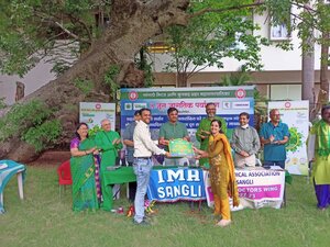 Received prize from commissioner of Sangli on this world environment day