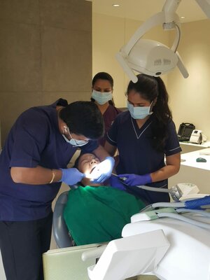 Photo : Implant case