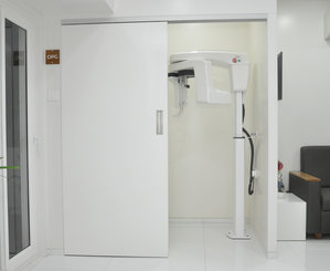 Photo : The White Arch Dental Centre