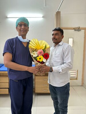 Patients expressing gratitude for Dr. Ajay Kothari - Dr. Ajay Kothari - Spine Surgeon | Shivaji Nagar, Pune