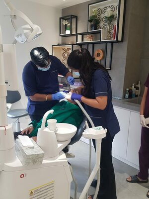 Photo : Implant case