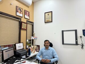 Dr. Mahesh Kumar