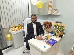 Dr Sumit Chaudhari