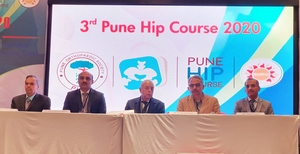 Dr. Hrushikesh Saraf with stalwarts of Pune Hip Course