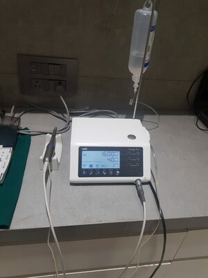 Photo : NSK Surgic Pro implant motor