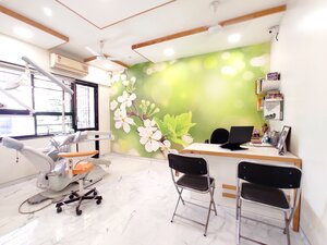 Consultation Room - Karve Road