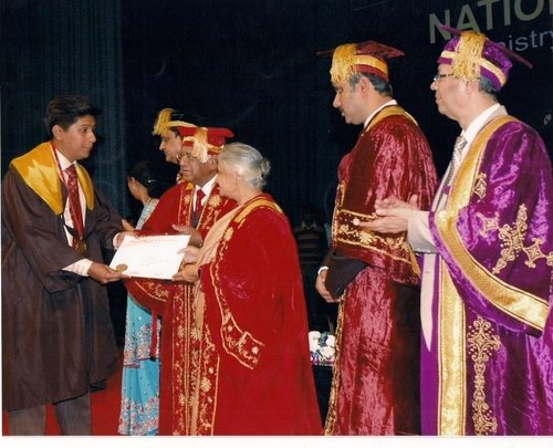 Photo : Gold Medal for the year 2008 award by Smt Sheila Dixit Chief Minister New Delhi